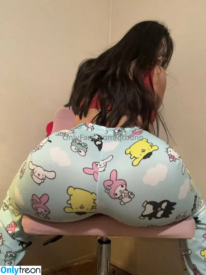Qtbunn nude photo #0810 (qtbunnn)