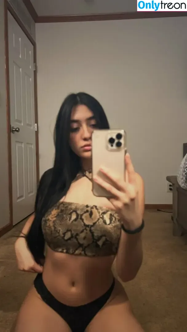 qtfoxyy nude photo #0009 (qtnicolee)