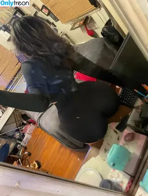 qtmilly / millybxndo / qtmillyy nude photo #0002