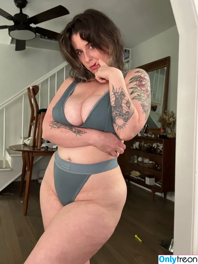 QTsnack nude photo #0251 (qtsnacks)