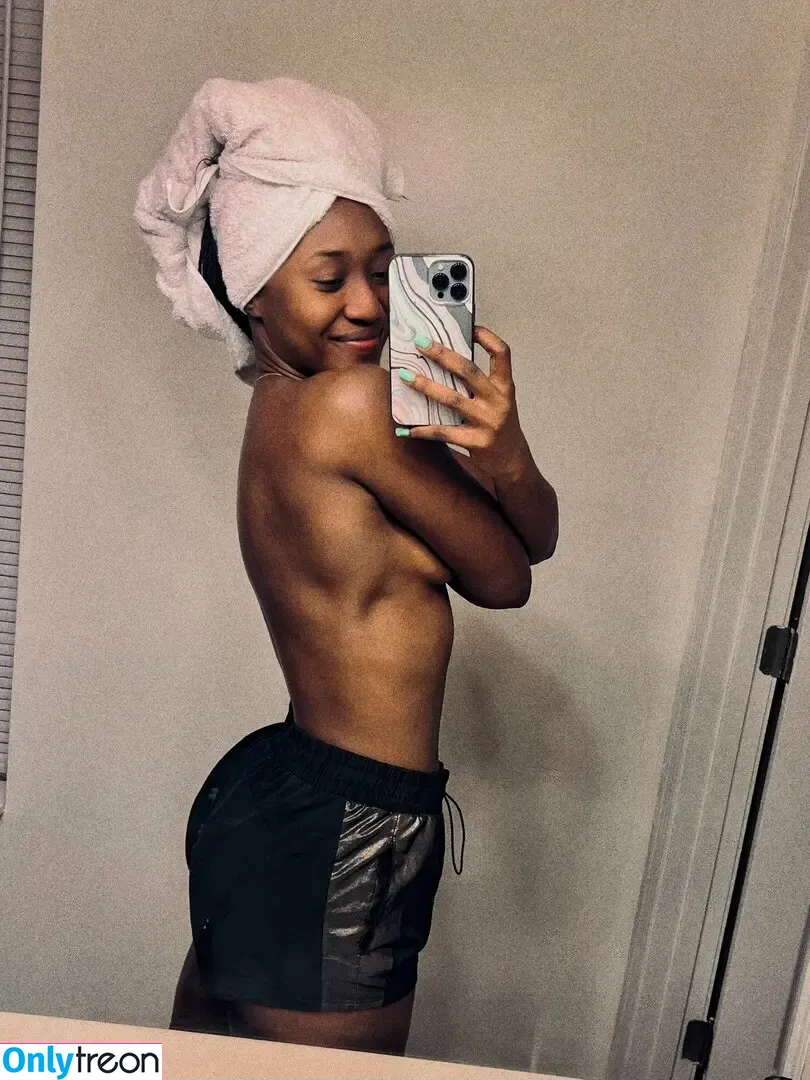 Queen Aminata nude photo #0028 (Queenaminata / amisylle / amisylle - AEW)