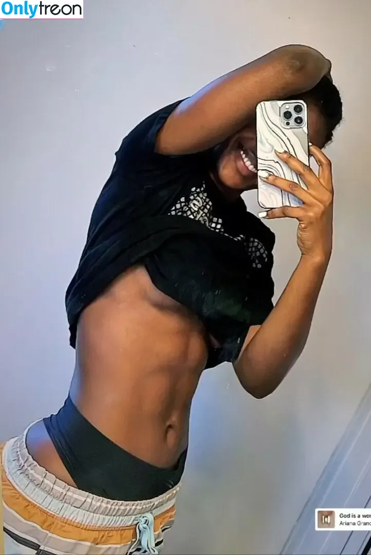 Queen Aminata nude photo #0033 (Queenaminata / amisylle / amisylle - AEW)