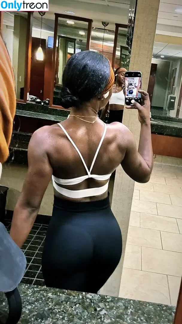 Queen Aminata nude photo #0045 (Queenaminata / amisylle / amisylle - AEW)