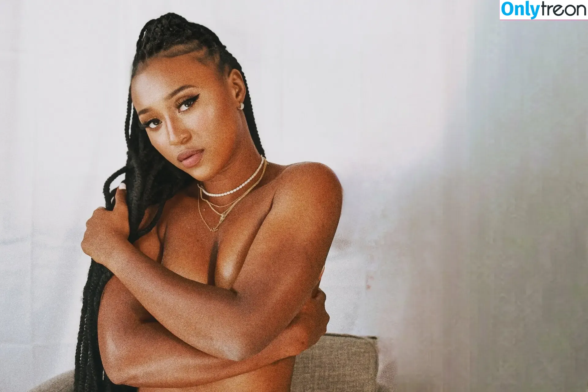 Queen Aminata nude photo #0074 (Queenaminata / amisylle / amisylle - AEW)