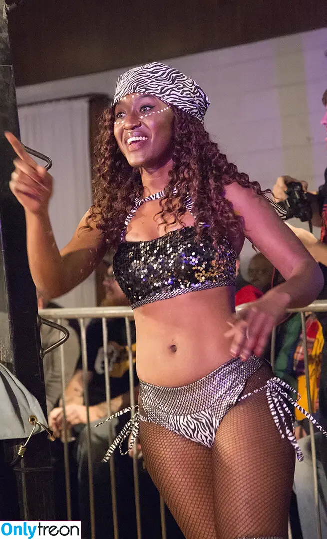 Queen Aminata nude photo #0094 (Queenaminata / amisylle / amisylle - AEW)