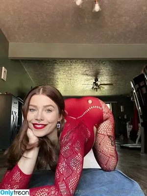 Queen_egirl27 / destiny.malc nude photo #0053