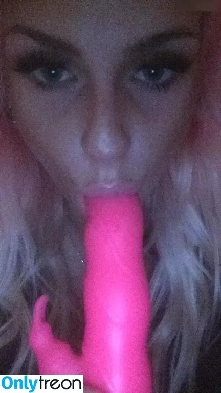 Queen Green nude photo #0079 (Queen_Green_of / _queen.green / queengreen.of)