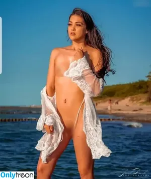 Queen_Ling_Ling / jazjassii / upnextwithjazjassii nude photo #0003