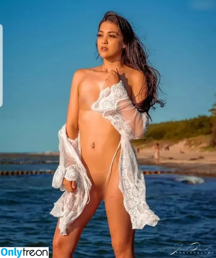 Queen_Ling_Ling nude photo #0003 (jazjassii / upnextwithjazjassii)