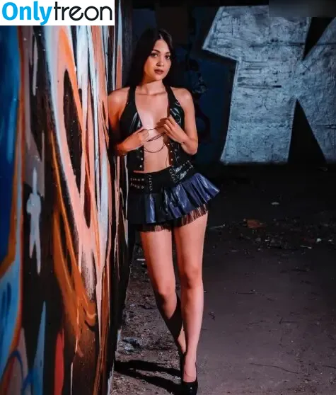 Queen_Ling_Ling nude photo #0025 (jazjassii / upnextwithjazjassii)