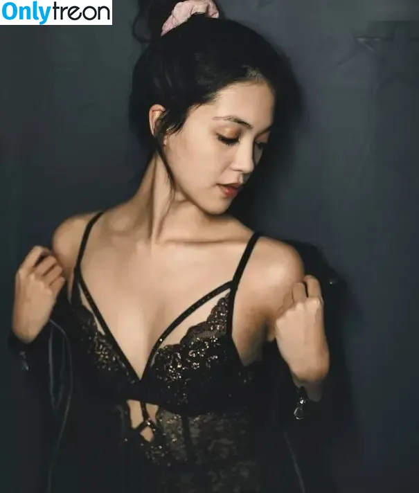 Queen_Ling_Ling nude photo #0065 (jazjassii / upnextwithjazjassii)