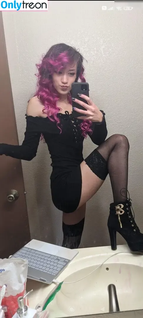 Queen Tofu nude photo #0103 (Tofu games / babytofu / tofu_games)