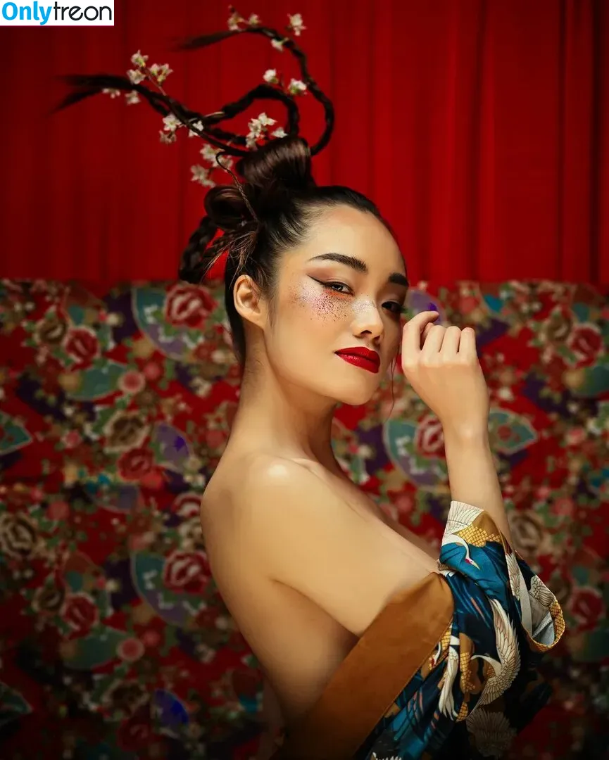 Queenie Lam nude photo #0001 (qq_lam_)