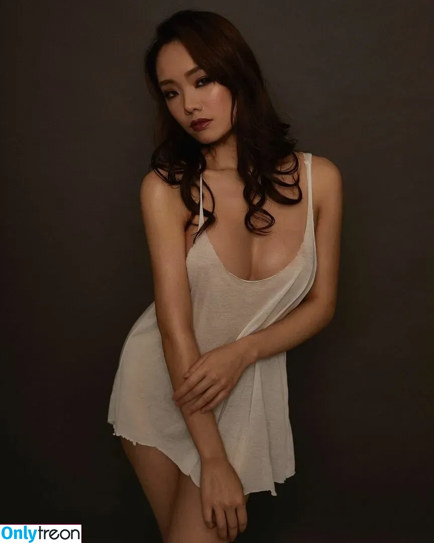 Queenie Lam nude photo #0003 (qq_lam_)