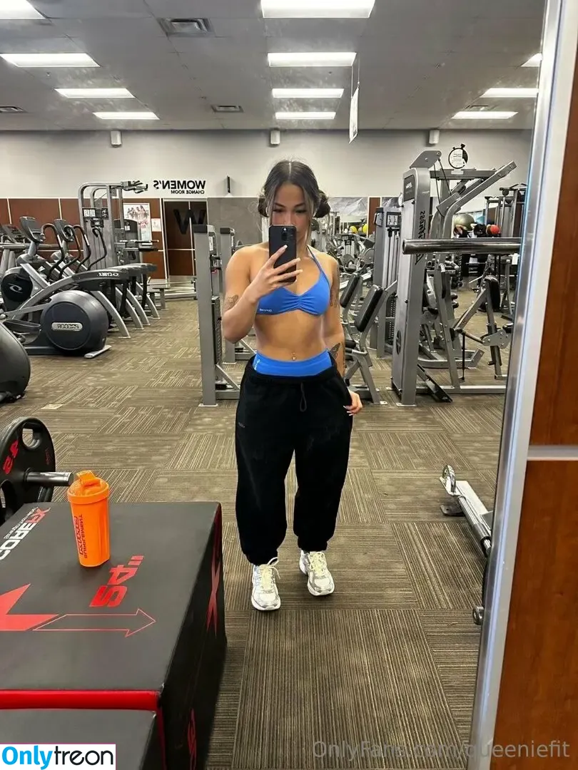 queeniefit nude photo #0031 (babyyblazee / fitbananasbyqueenie)