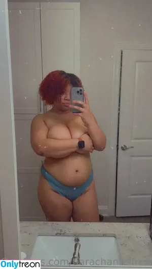 queennovahoneyfree / queennoveen nude photo #0012