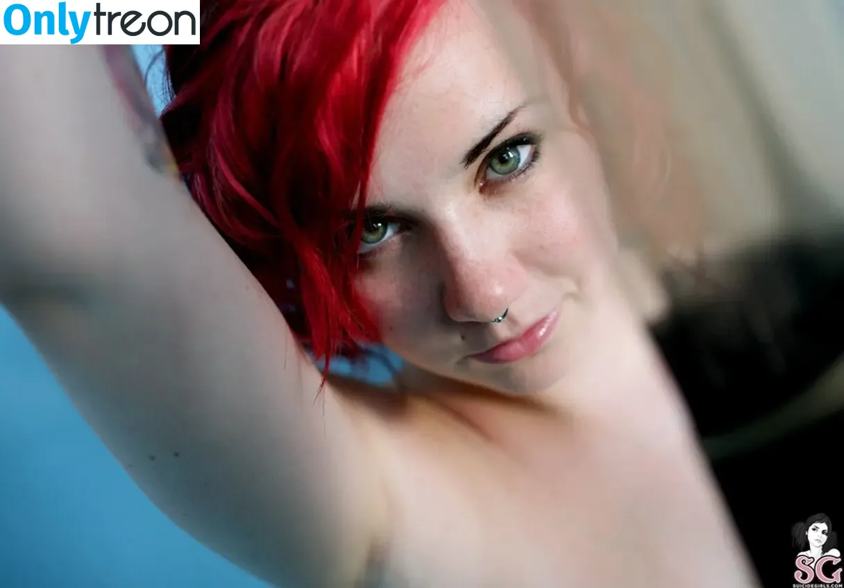 Quinne nude photo #0207 (quin.night / quinne_germain)