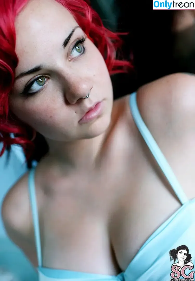 Quinne nude photo #0218 (quin.night / quinne_germain)