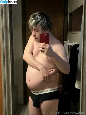 qwikboi / nerdroberts nude photo #0061