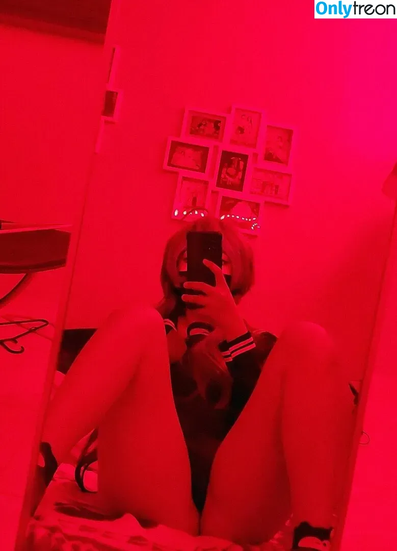 R1_021 nude photo #0025 (ruan / silentpsych0)
