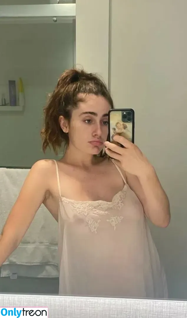 Rachel Anne Sennott nude photo #0068 (treaclychild)
