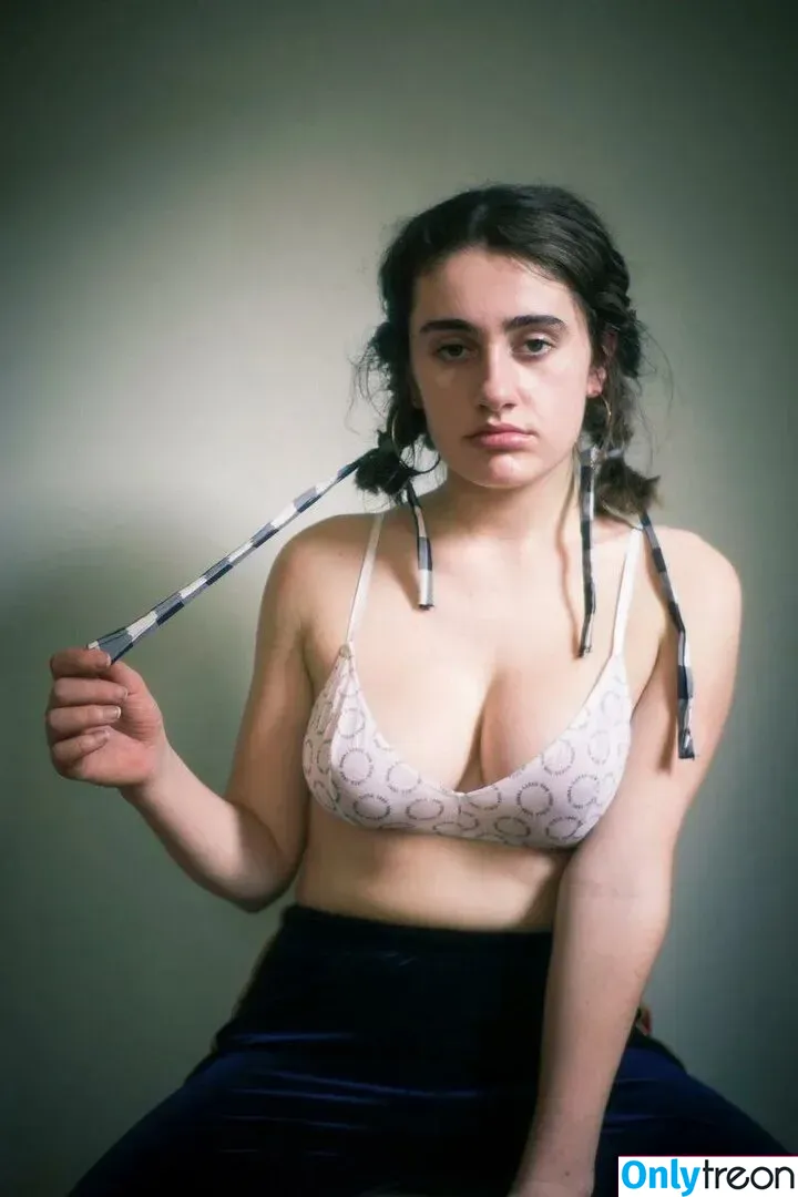Rachel Anne Sennott nude photo #0094 (treaclychild)
