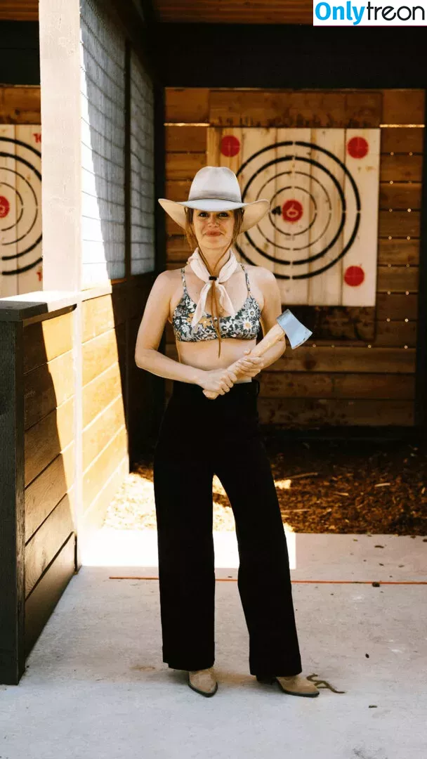 Rachel Bilson nude photo #0309 (rachelbilson)