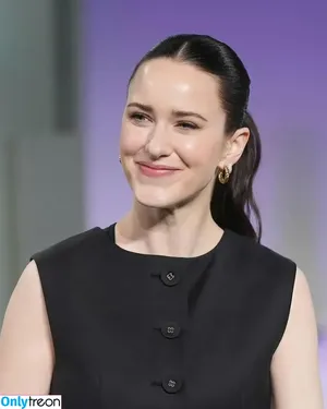 Rachel Brosnahan / Marvelous Mrs. Maisel / rachelbrosnahan nude photo #0686