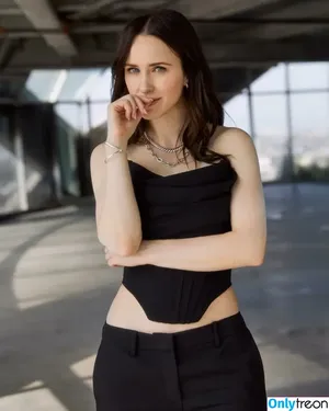 Rachel Brosnahan / Marvelous Mrs. Maisel / rachelbrosnahan nude photo #0913