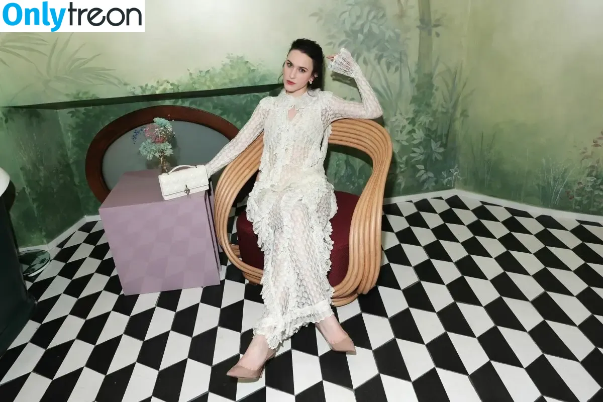 Rachel Brosnahan nude photo #0736 (Marvelous Mrs. Maisel / rachelbrosnahan)