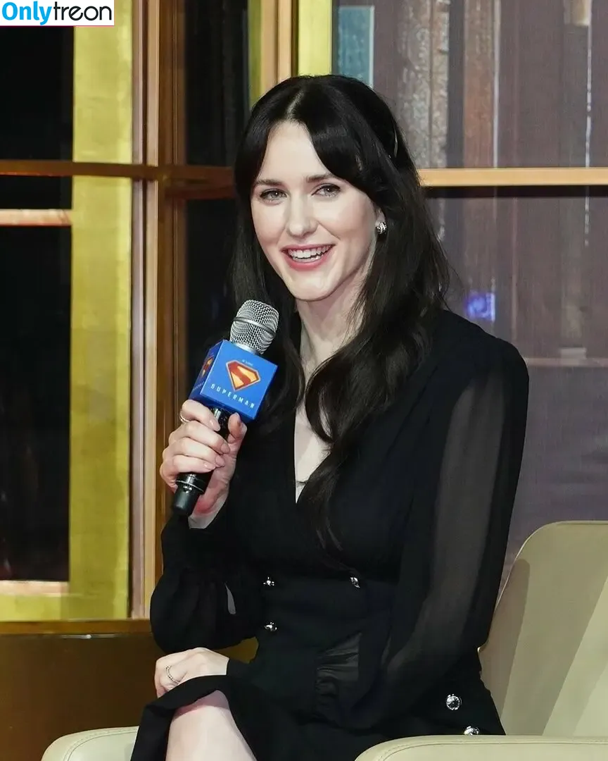Rachel Brosnahan nude photo #0798 (Marvelous Mrs. Maisel / rachelbrosnahan)