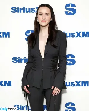 Rachel Brosnahan / Marvelous Mrs. Maisel / rachelbrosnahan nude photo #1031