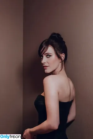 Rachel Brosnahan / Marvelous Mrs. Maisel / rachelbrosnahan nude photo #1048
