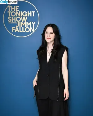 Rachel Brosnahan / Marvelous Mrs. Maisel / rachelbrosnahan nude photo #1079
