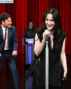 Rachel Brosnahan / Marvelous Mrs. Maisel / rachelbrosnahan nude photo #1085