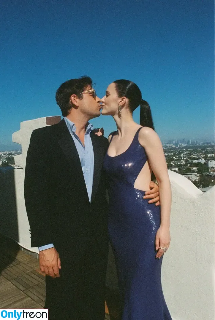 Rachel Brosnahan nude photo #1000 (Marvelous Mrs. Maisel / rachelbrosnahan)