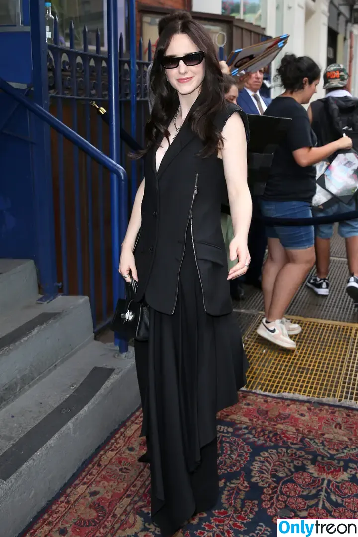 Rachel Brosnahan nude photo #1061 (Marvelous Mrs. Maisel / rachelbrosnahan)