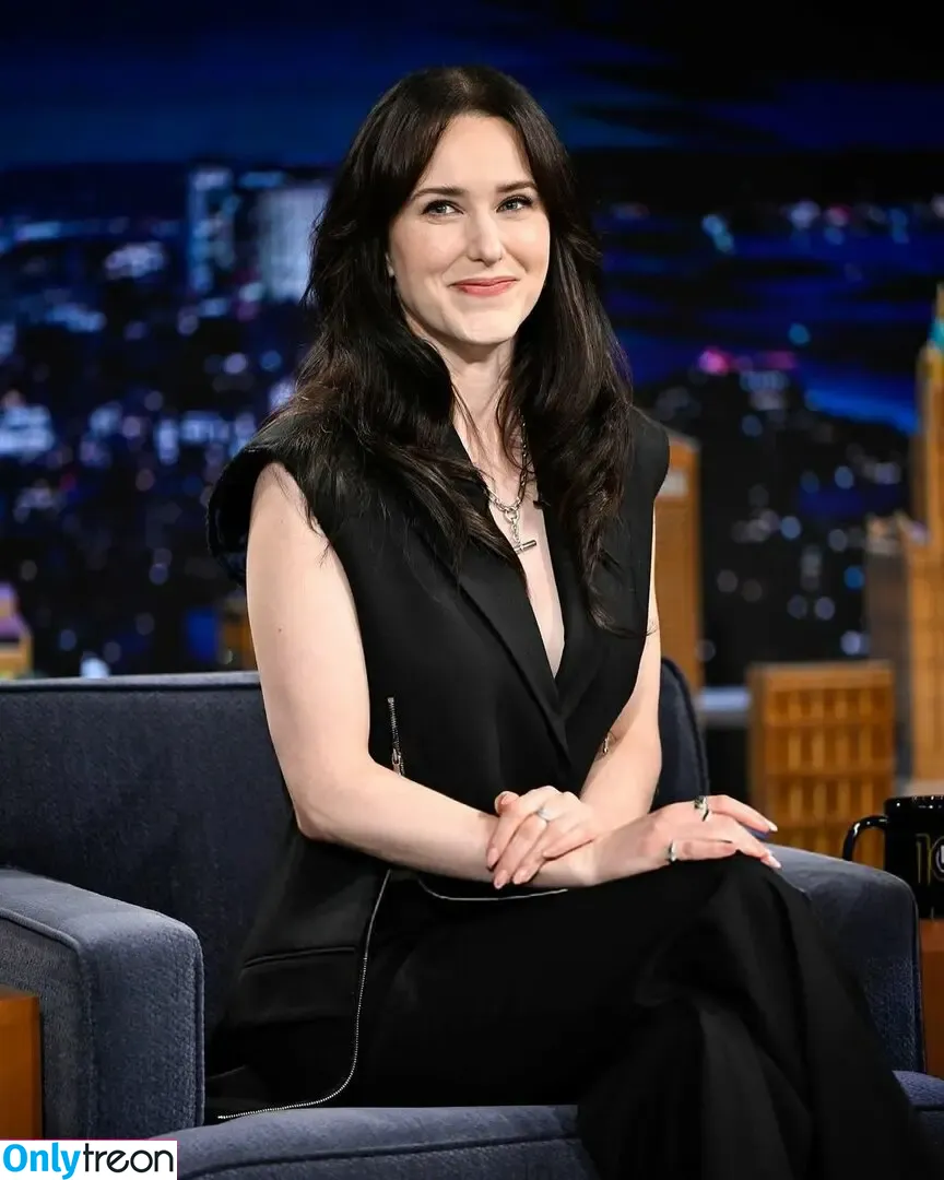 Rachel Brosnahan nude photo #1080 (Marvelous Mrs. Maisel / rachelbrosnahan)