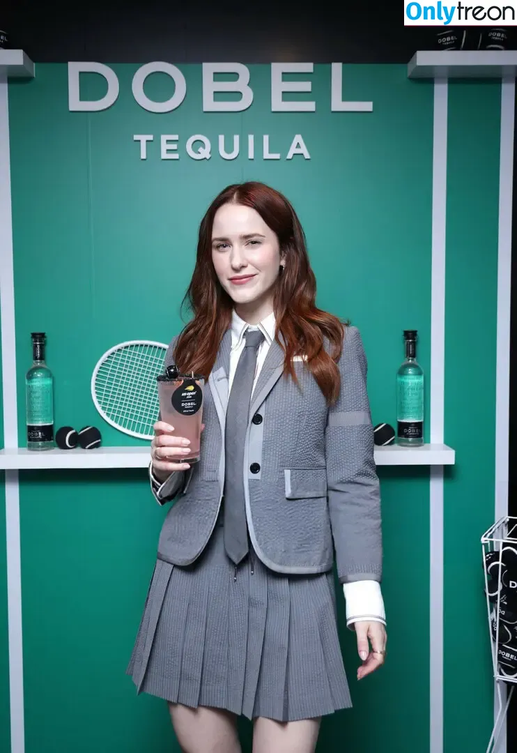 Rachel Brosnahan nude photo #1110 (Marvelous Mrs. Maisel / rachelbrosnahan)