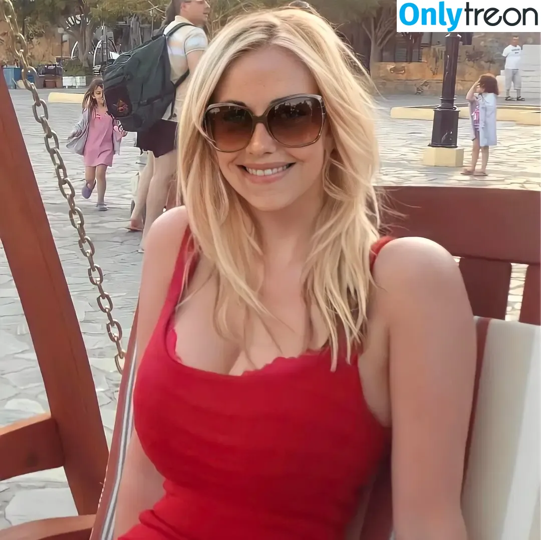 Rachel Dixon nude photo #0011 (dixon_rachel / dixon_ray)