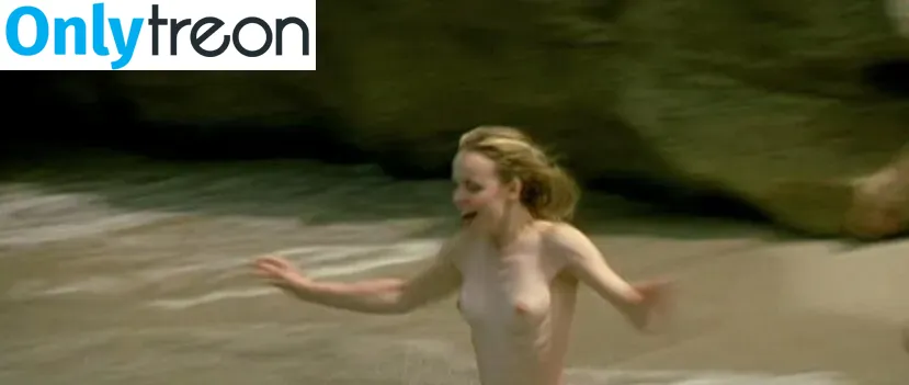 Rachel McAdams nude photo #0012 (rachelmcadams1)