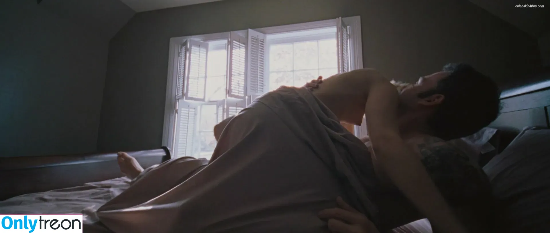 Rachel McAdams nude photo #0014 (rachelmcadams1)