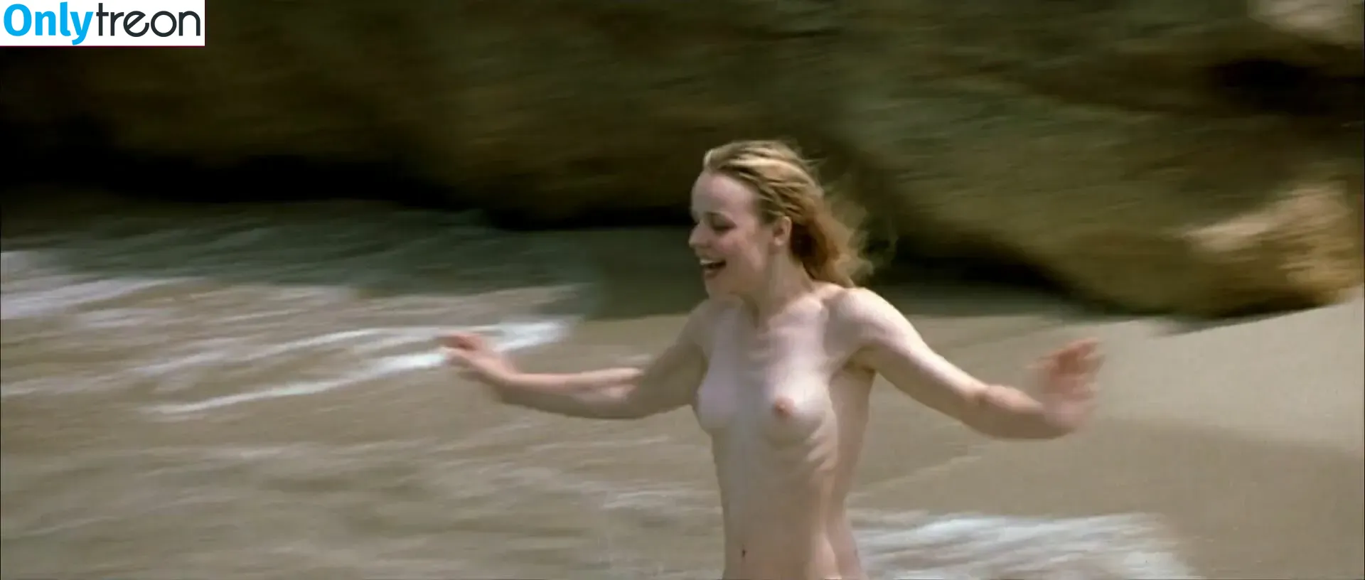 Rachel McAdams nude photo #0025 (rachelmcadams1)