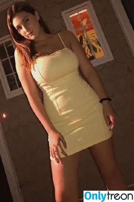 Rachel Myers nude photo #0035 (bunnyloumyers / raechelmyers)