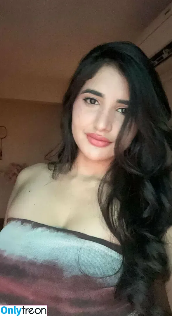 Rachel Sharma nude photo #0025 (sharma_rachel_)