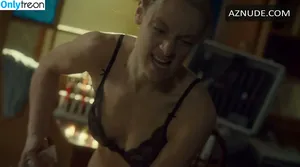 Rachel Skarsten / rachieskarsten nude photo #0042