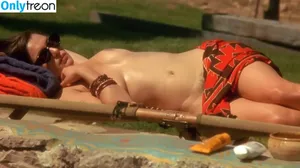 Rachel Weisz / rachelweisz1 nude photo #0385