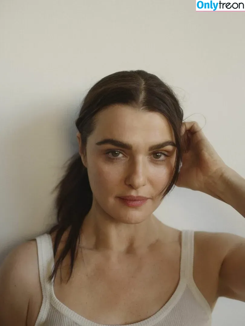 Rachel Weisz nude photo #0056 (rachelweisz1)