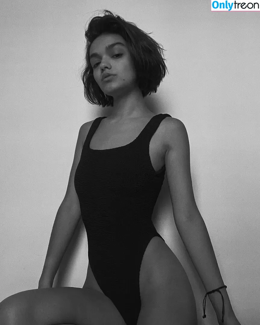 Rachel Zegler Deepfake nude photo #0030 (rachelzegler)