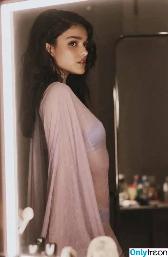 Rachel Zegler nude photo #1969 (rachelzegler / rachmariexoxo)
